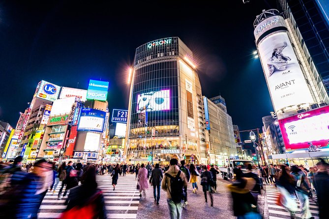 Shibuya Meltdown Nightlife Tour: All-You-Can-Drink Bar Hopping - What the guide adds to the evening