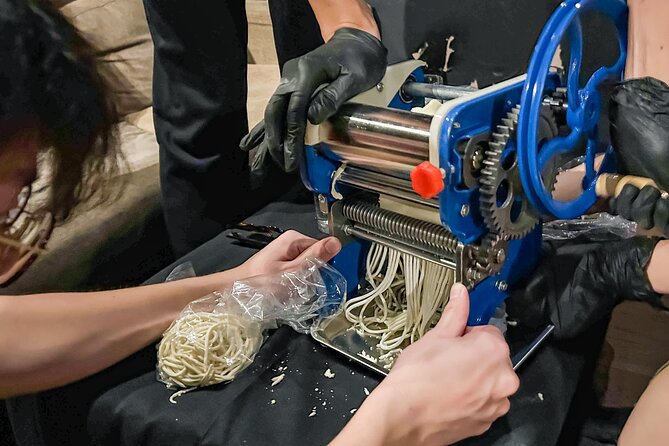 Shibuya: Ramen Dojo Tokyo | Make All 3 (Tonkotsu/Shoyu/Miso) - What makes this ramen class worth your time