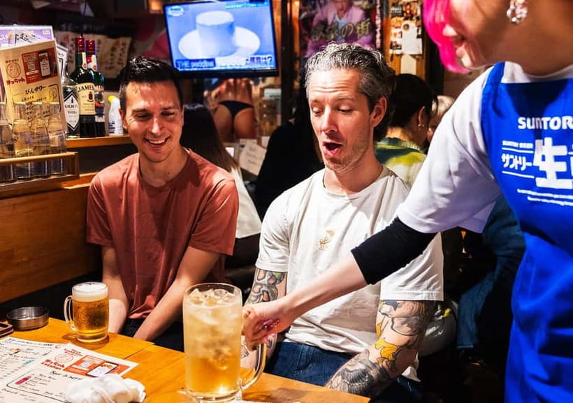 Shinjuku: Food Tour - 15 Dishes at 4 local eateries - Practical advice for a smoother night