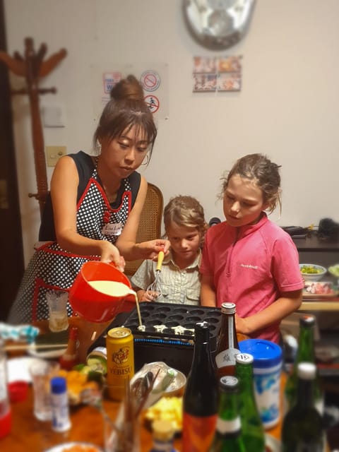 Shinjuku Tokyo: Authentic Japanese Home-Style Culinary Class - How the 150 minutes are spent