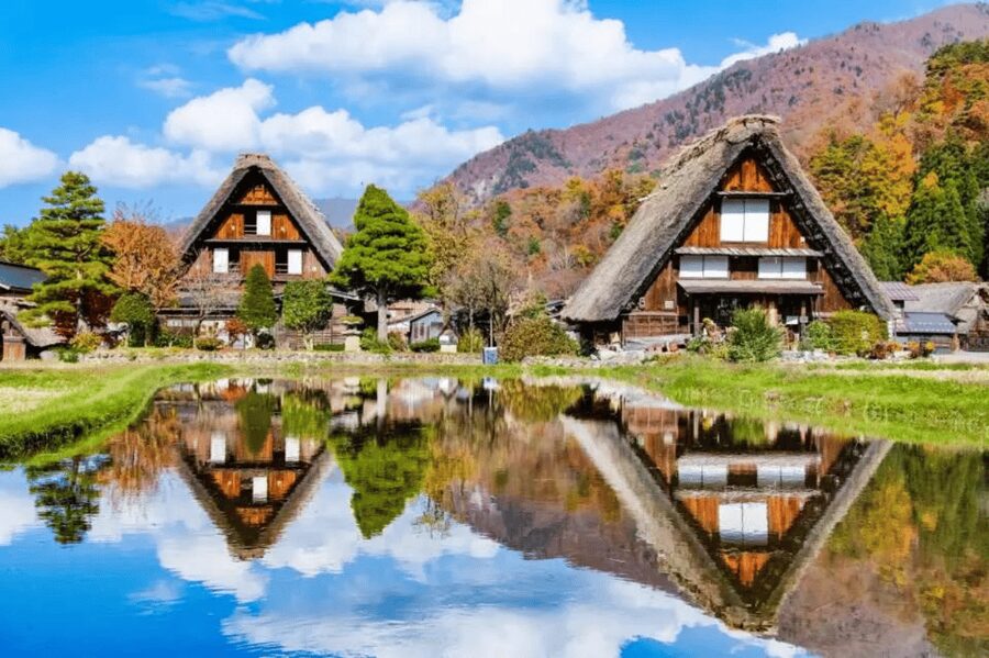 Shirakawago&HidaTakayama&GujoHachiman 1 Day Tour from Nagoya - Five and a half hours on the road