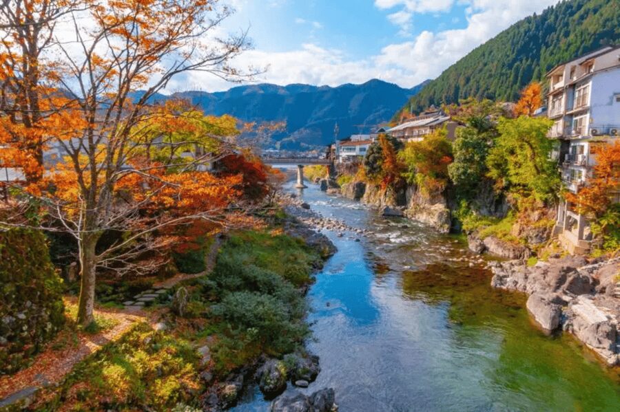 Shirakawago&HidaTakayama&GujoHachiman 1 Day Tour from Nagoya - A practical plan for making the day work