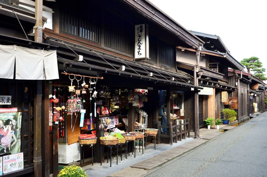 Takayama: Private Walking Tour with a Local Guide - Hida Folk Village and mountain life