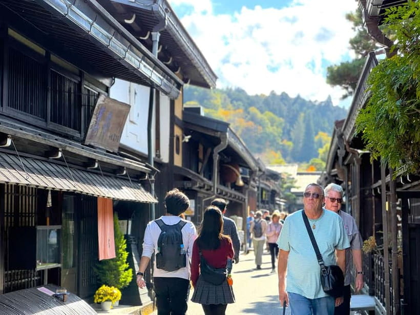 Takayama: Takayama Jinya & Old Town Private Walking Tour - Who will enjoy this Takayama walk most
