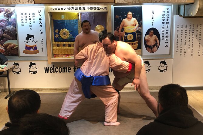 the SUMO show - Arriving at Yokozuna Tonkatsu in Sumida