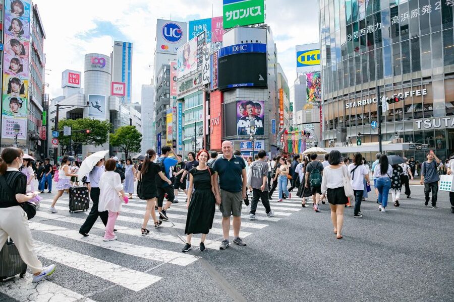 Tokyo: 1-Hour Private Photoshoot - A private session with several language options
