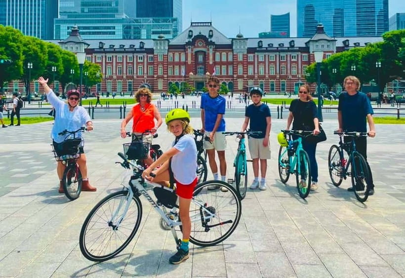 Tokyo: 3-Hour Bike or E-Bike City Highlights Tour - Hibiya Park and the Imperial Palace grounds