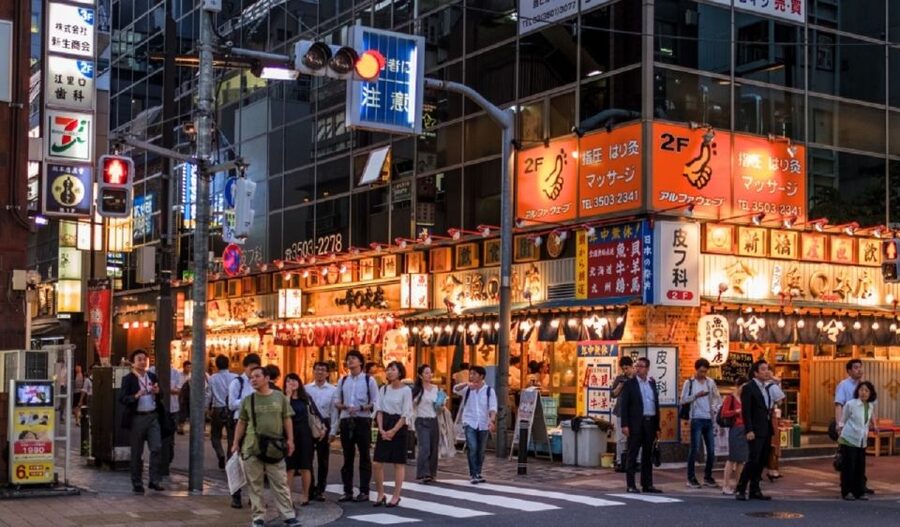 Tokyo: 3-Hour Food Tour of Shinbashi at Night - A dessert finish and the social side of Tokyo