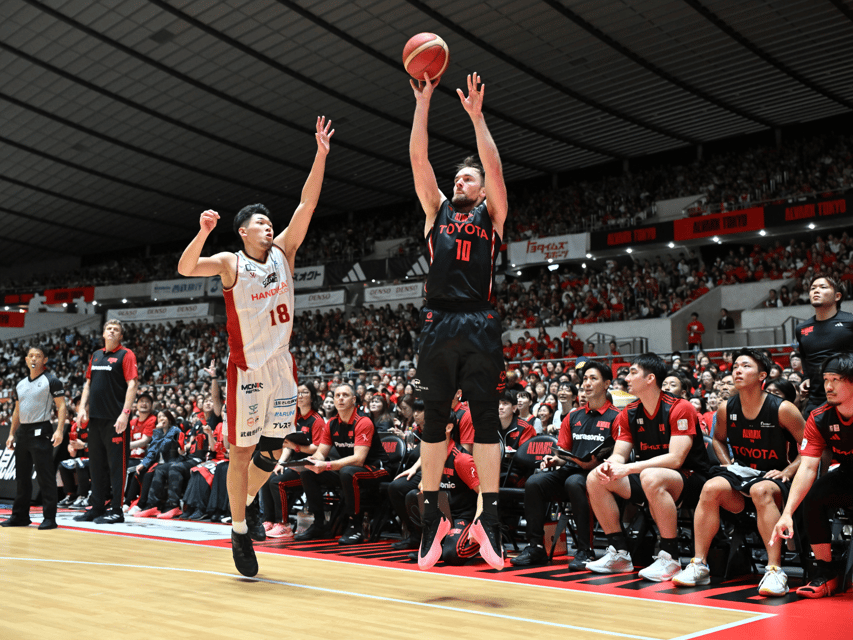 Tokyo: Alvark Tokyo Basketball Game Ticket - Arriving at Toyota Arena Tokyo and Collecting Your Ticket