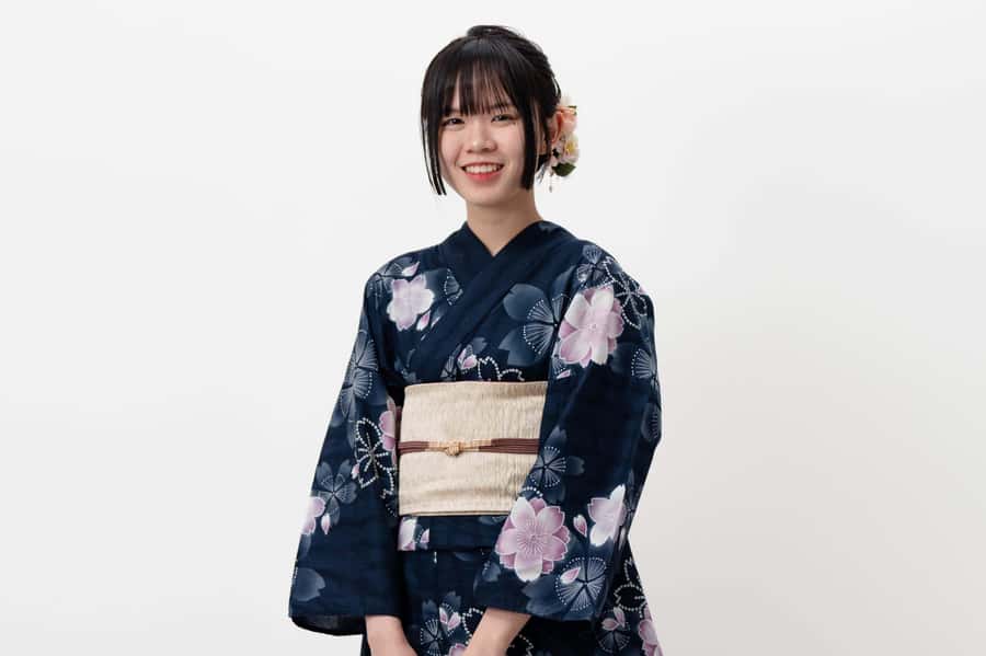 Tokyo Asakusa: Miu Kimono Rental and Optional Photoshoot - How much value you get for $32