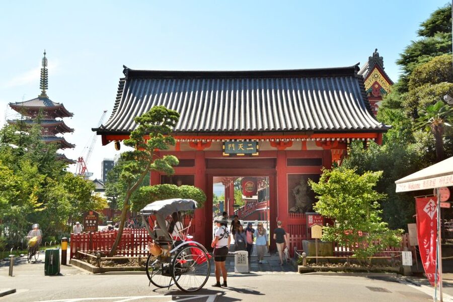 Tokyo: Asakusa Sightseeing Tour by Rickshaw - Hanakawado and the everyday side of Asakusa