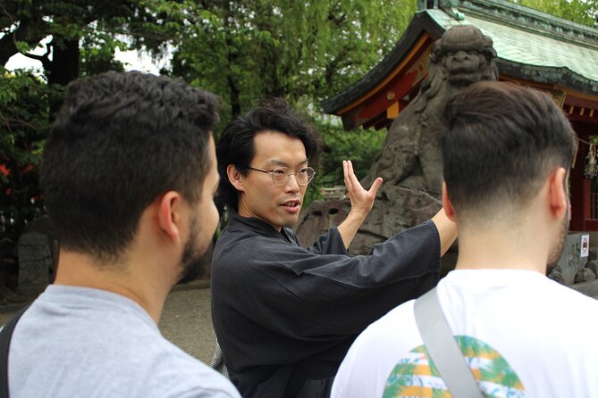 Tokyo: Asakusa Walking Tour with Japanese Comedian - Asakusa Shrine and the meeting of Buddhist and Shinto traditions
