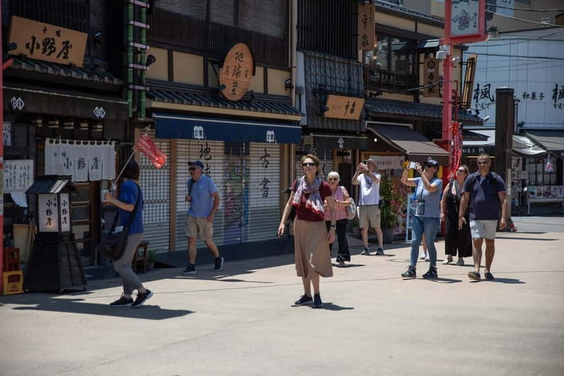 Tokyo: Asakusa Walking Tour with Sensoji Temple Visit - Asakusa Shrine and the value of seeing both faiths