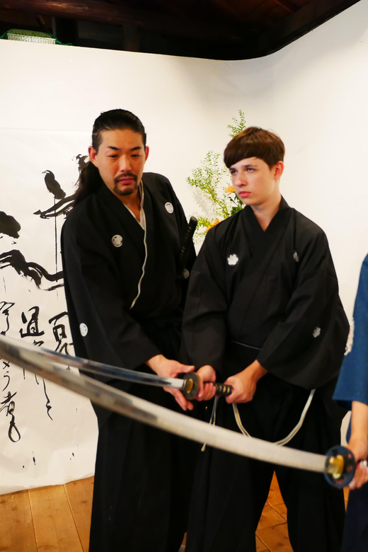 Tokyo : Authentic Samurai Experience in a Private Space. - Drawing, holding, and swinging a real katana