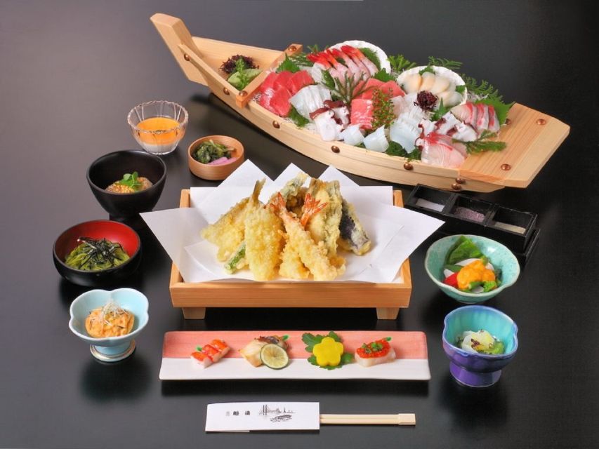 Tokyo Bay: Traditional Japanese Yakatabune Dinner Cruise - Why a Yakatabune Dinner Feels Different