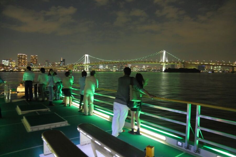 Tokyo Bay: Traditional Japanese Yakatabune Dinner Cruise - Unlimited Drinks, Including Plum Liqueur