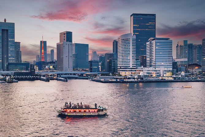 Tokyo Bay Yakatabune Dinner/Day Cruise with Japan Show and Drinks - Shamisen, singers, and the onboard atmosphere