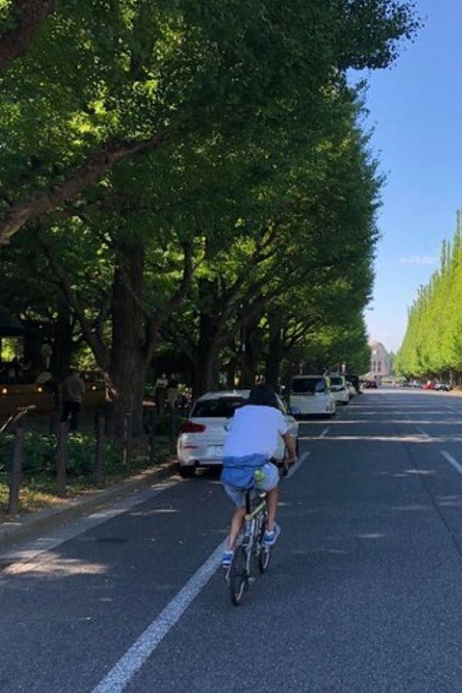Tokyo Bike Tour: Shibuya, Harajuku & Hidden Gems - A Small Group Makes the Guide More Useful