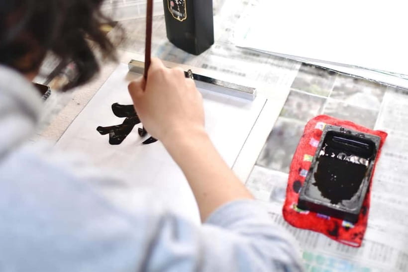 Tokyo: Calligraphy Workshop Craft Your Own Art in Asakusa - Who Should Book This Asakusa Workshop?