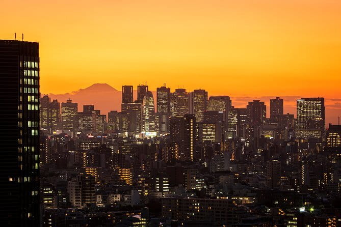 Tokyo: Calligraphy Workshop & Original T-Shirt Creation - The English Guidance and Teaching Style