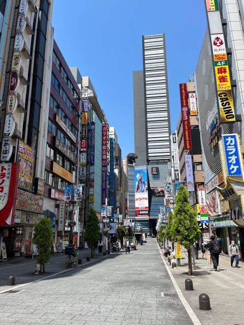 tokyo city walk tour visit Tokyo in one day - Shibuya for fashion, photos, and sunset
