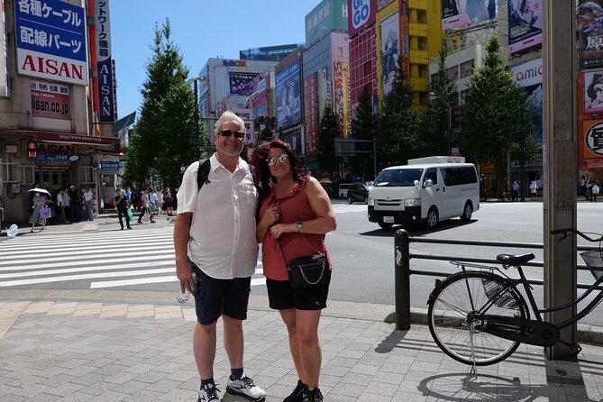 Tokyo Customized Private Walking Tour With Local Guide - Food stops and daily life in Tokyo