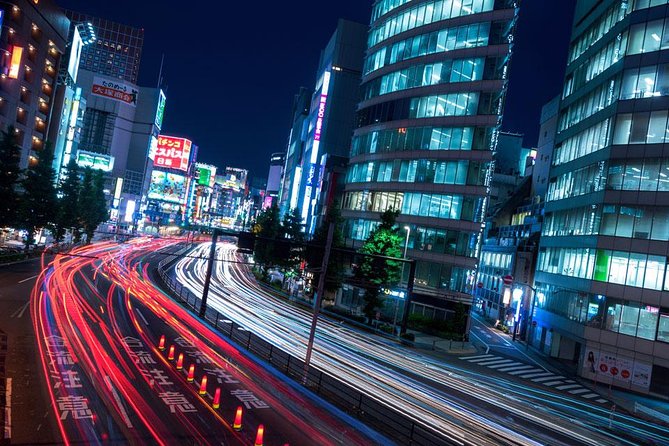Tokyo Cyberpunk Street Photo Tour - Shibuya Crossing: photographing motion
