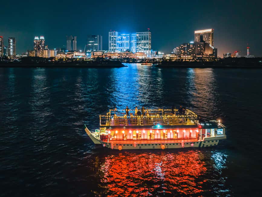 Tokyo Dinner Cruise & Tradition Show & Drinks & Tokyo Tower - A guide can shape the whole evening