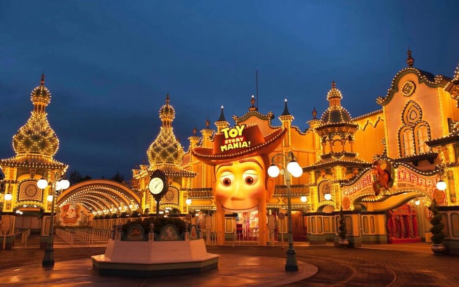 Tokyo DisneySea: 1-Day Ticket & Private Transfer - Timing your day and choosing the transfer option