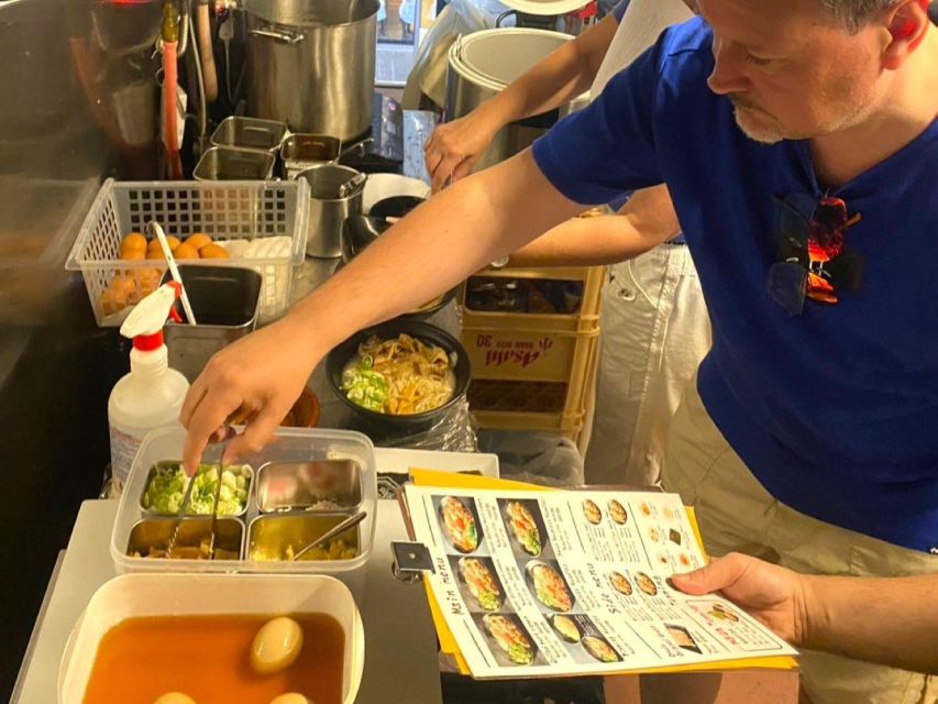 Tokyo: Easy Ramen Cooking Experience in Kabukicho, Shinjuku - Group size, families, and the venue