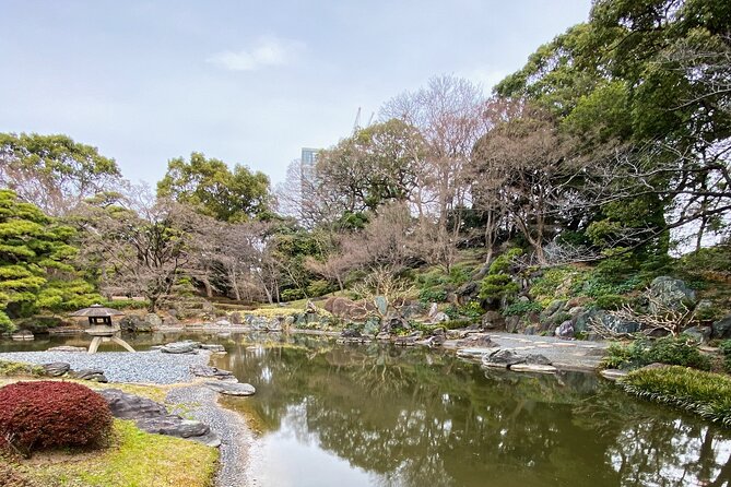 Tokyo: Edo Castle & East Garden of the Imperial Palace Tour - What the $42 price really buys you