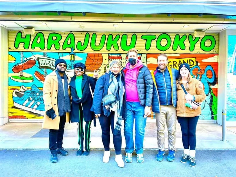 Tokyo: Full Course Tour: Explore 15 Must-Sees & Hidden Gems - Akihabara adds anime, games, and pop culture