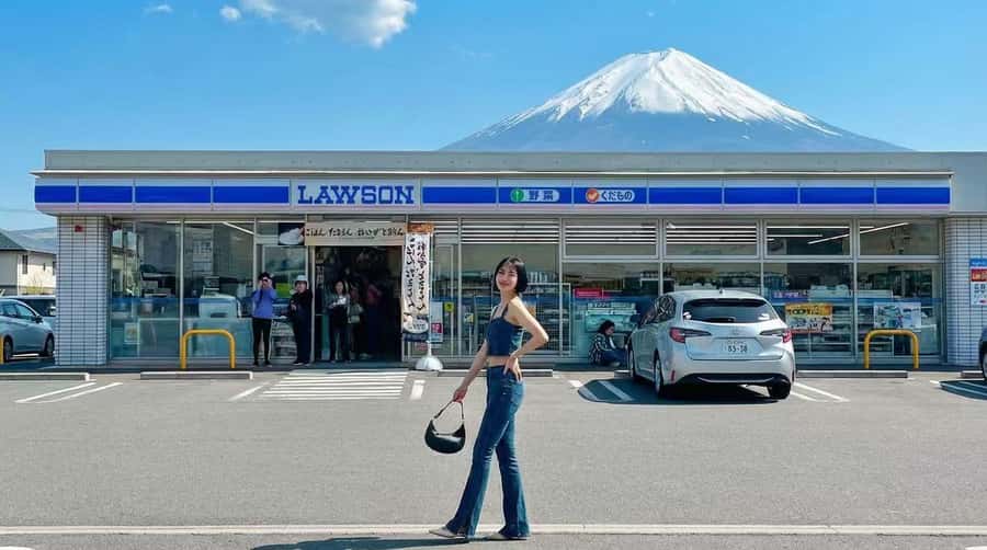Tokyo: Full-Day Tour of the Six Majestic Spots of Mt Fuji - Oshino Hakkai’s eight clear springs