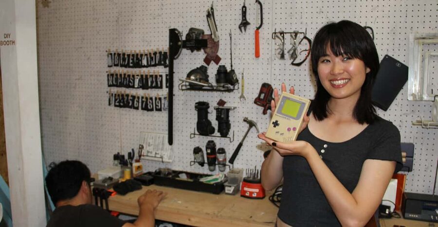 Tokyo: Gameboy Mod Workshop at Akihabara - Choosing your shell, buttons, screen, and smaller details