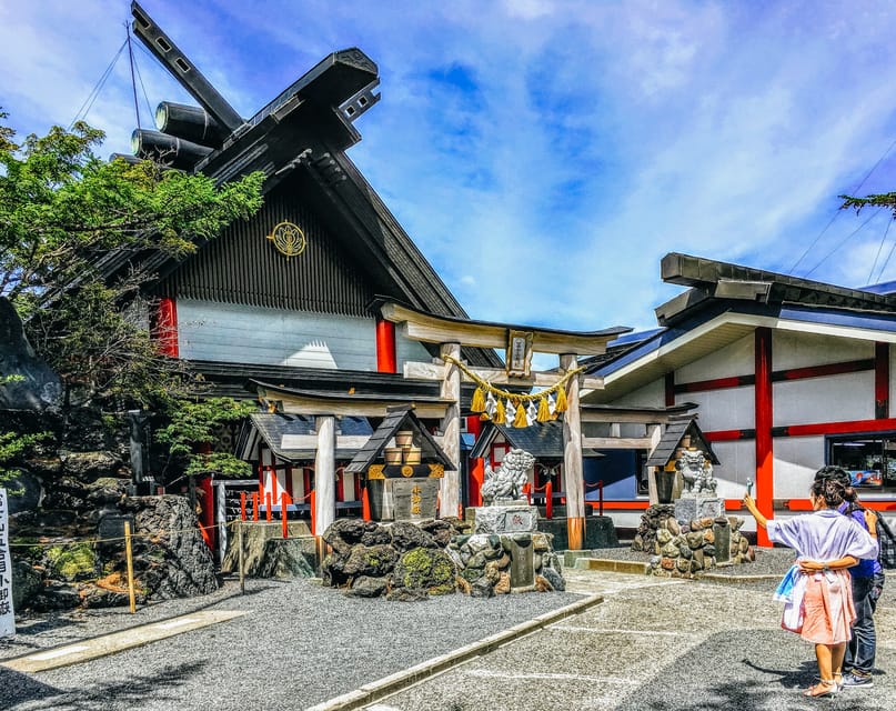 Tokyo Mt Fuji 5th St & Hakone Cruise Bus Tour w/Bullet Train - The Hakone ropeway and volcanic scenery
