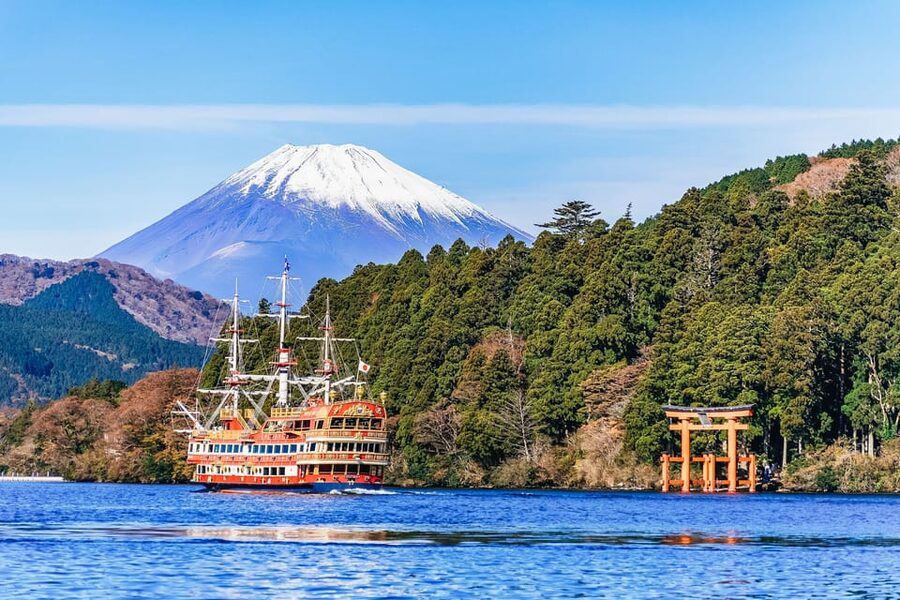 Tokyo Mt Fuji 5th St & Hakone Cruise Bus Tour w/Bullet Train - The coach ride from central Tokyo