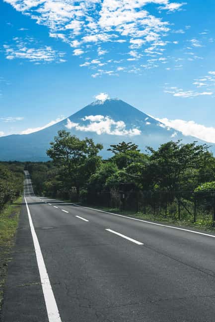 Tokyo: Mt. Fuji & Lake Kawaguchi Private Tour with Transfer - Lake Kawaguchi and Oishi Park: the most relaxed stretch