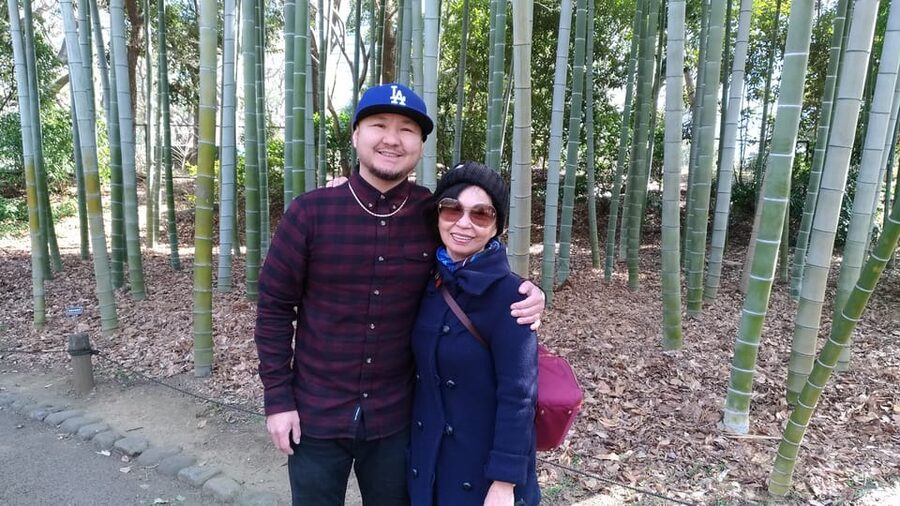 Tokyo: Private City Highlights Tour with Local Guide - Shibuya and Shinjuku: modern Tokyo at full volume