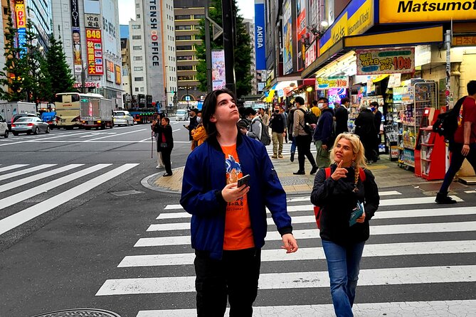 Tokyo Private Customized Walking Tour (Option Car Tour Available) - Shinjuku, Tokyo Tower, and Ginza by car