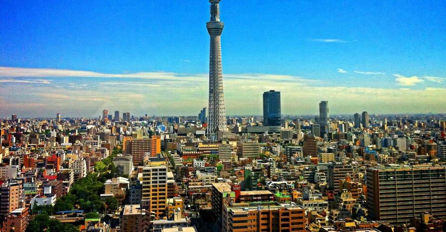 Tokyo: Private Walking Tour with a Local - Meeting your Lokafyer in central Tokyo