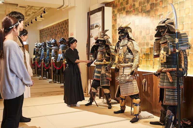 Tokyo: Samurai Ninja Museum Guided tour and Experience - The samurai costume and sword session