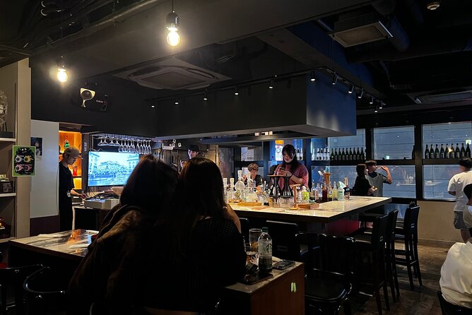 Tokyo: Shibuya Local Bar & Izakaya Crawl Tour - Center-gai and the final bar