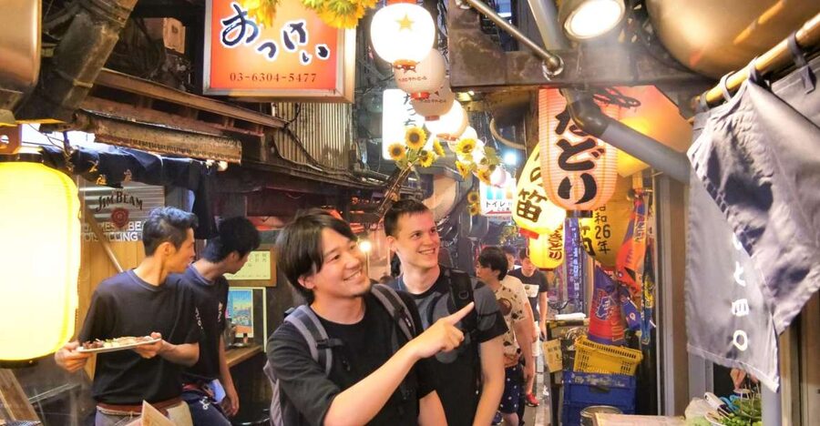 Tokyo: Shinjuku Bar Hopping with All-You-Can-Drink & Dinner - Stop One: Omoide Yokocho and Its Grilled Food