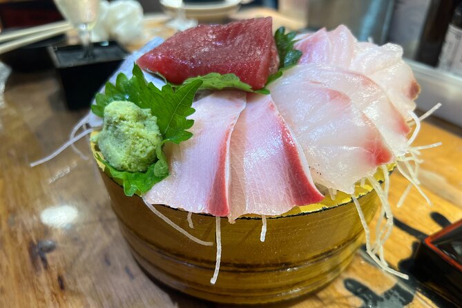 Tokyo: Shinjuku Food Tour (13 Dishes at 4 Local Eateries) - Why Shinjuku works so well for a food tour