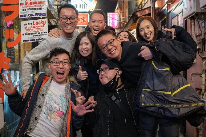 Tokyo: Shinjuku Local Bar & Izakaya Crawl Tour - Kabukicho after dark