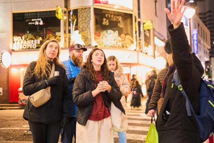 Tokyo: Shinjuku Nightlife & Secret Backstreets Walking Tour - Tokyu Kabukicho Tower and a change of viewpoint