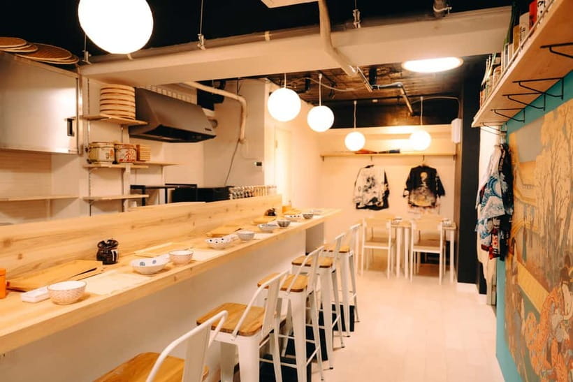 Tokyo: Sushi Making Class in a Happi Coat near a Famous Spot - Finding the meeting point and planning the day