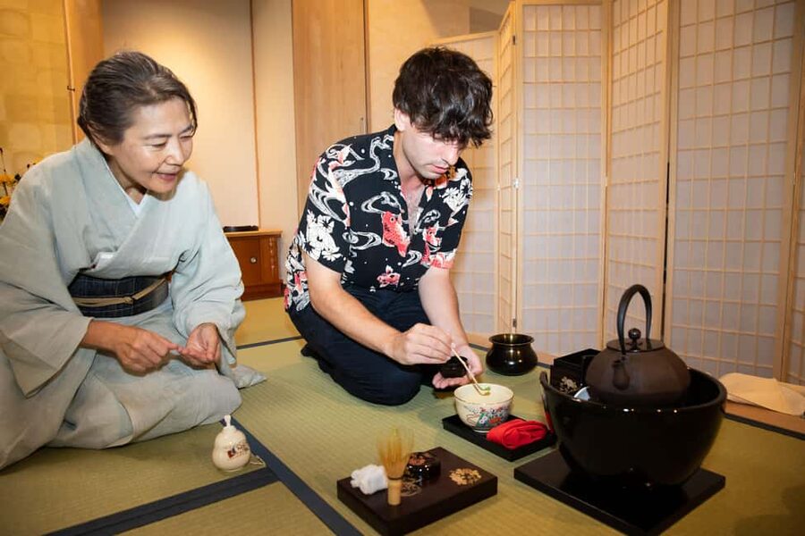 Tokyo: Tea Ceremony Experience in Asakusa - Practical tips for getting more from the hour
