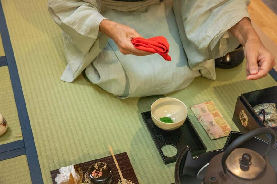 Tokyo: Tea Ceremony Experience in Asakusa - Meeting your host on Asakusa’s fifth floor