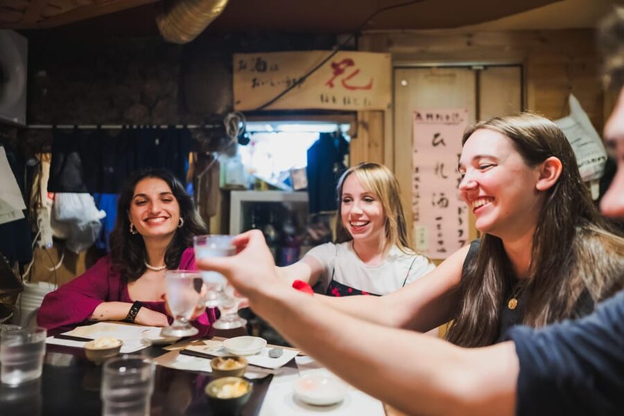 Tokyo: The Best of Izakaya in Shinjuku Food & Cultural Tour - Golden Gai: tiny bars and a different side of Shinjuku